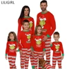 2022 Family Matching Sleepwear Clothes Mother Father Kids Cartoon Print Pajamas Christmas Mom and Me Warm Nightwear Clothing ► Photo 1/6