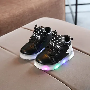 

Korean Style Fashion Luminous Sneakers Casual Children Shoes Anti-skid LED Light Up Shoes Universal for Girls Boys