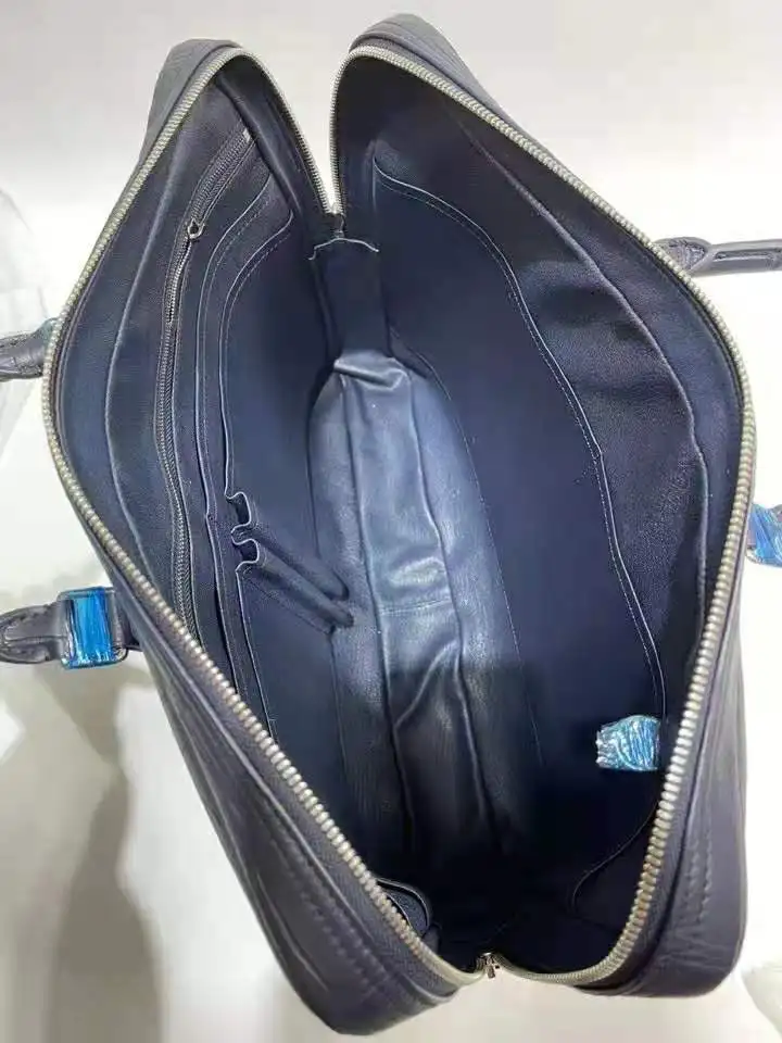 Рисунок 6 - Мужской деловой портфель из натуральной