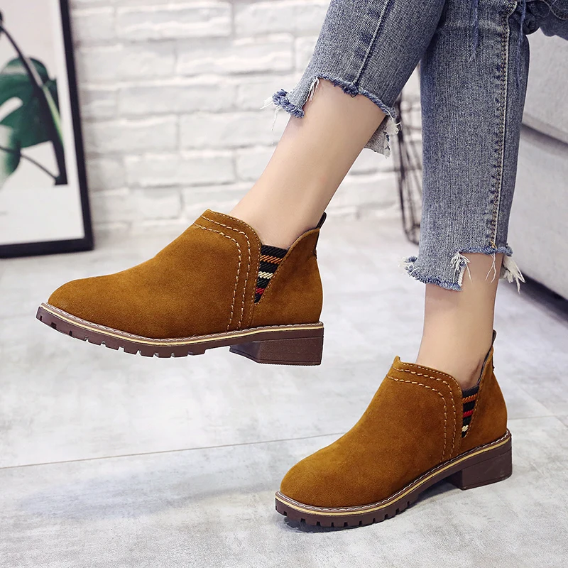 

BomKinta Thick Heel Short Boots Women British Style Women's Frosted Chelsea Boots 2019 Autumn and Winter New All Match Boots