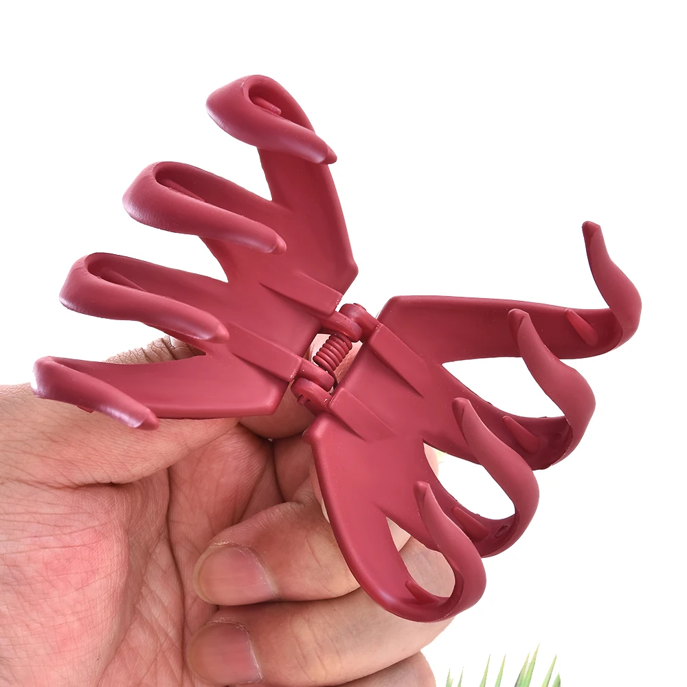 Women Girls Geometric Hair Claw Clamps Metal Hair Crab Moon Shape Hair Claw Clip Solid Color Hairpin Large Size Hair Accessories