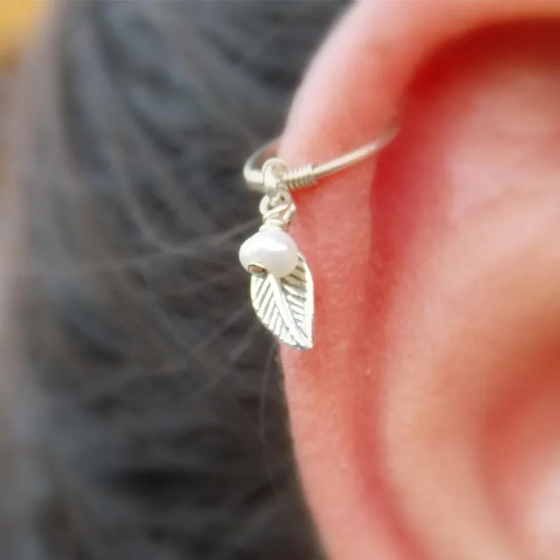 Tiny Leaf Cartilage Earring Body Piercing Helix Ring, Piercing Jewelry, Body Piercing Jewelry, Body Jewelry, Ear Piercing Jewelry, Body Piercing Earrings