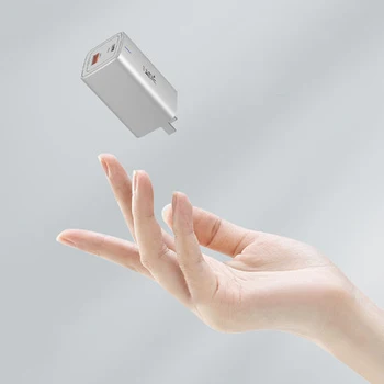 

Charger USB plug multi-port charger 5v2a universal fast charging kit porous dual-port home convenient to carry and long-lasting