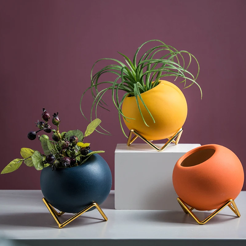 Круглые маленькие цветочные вазы керамические с золотым металлическим держателем для украшения стола скандинавские желтые синие оранжевые вазы фарфоровый горшок для растений