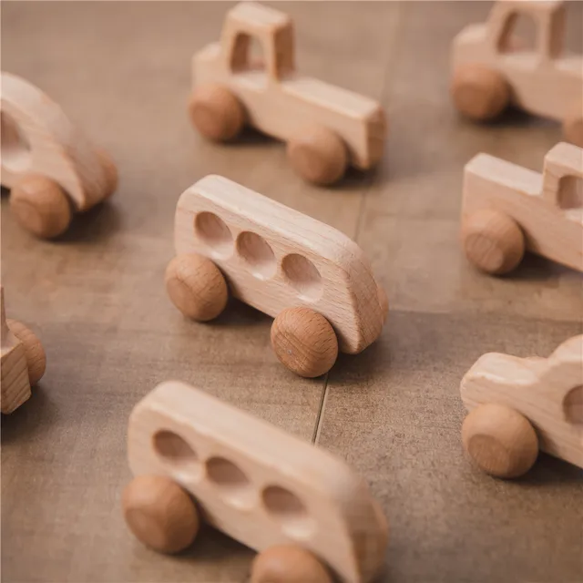 1pc Wooden Toys Beech Wood Car Blocks Cartoon Educational Montessori Toys Children Baby Teething Newborn Birthday Gift Wood Toy 3