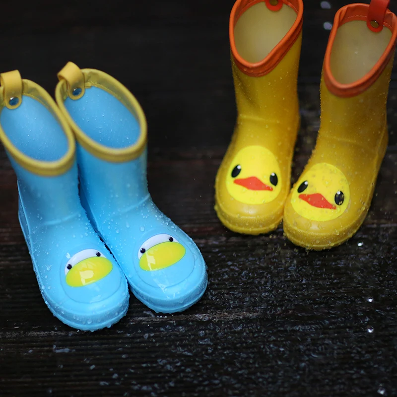 DRIPDROP Kids Rain Boots Boys Girls Waterproof Rubber Boots Mid-Calf Non-slip Water Shoes Matte