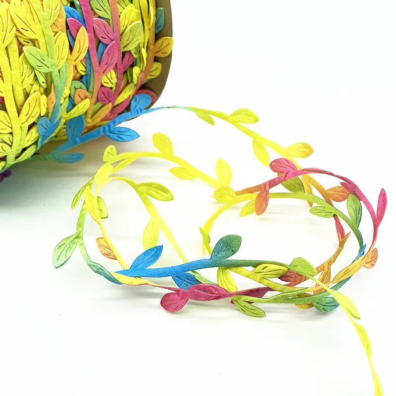 Vibrant Silk Leaf-Shaped Artificial Green Leaves for DIY Crafts and Decoration - 10 Yards