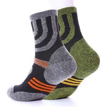 

2 Pairs Unisex Sports Thicken Thermal Wool Pile Cashmere Mens Snow Socks Seamless Climbing Hiking Skiing Socks EU 39-44 Meias
