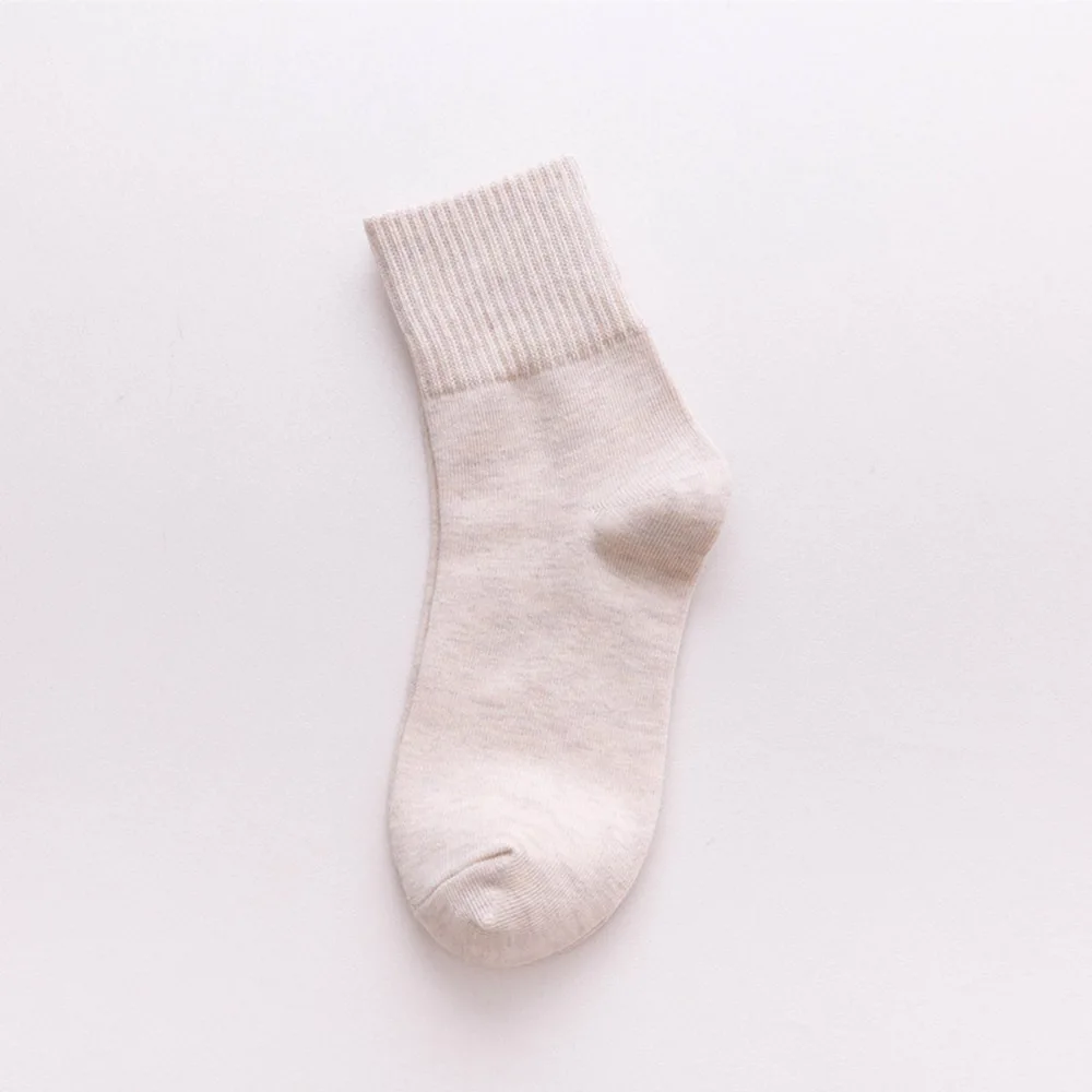 beige Новинка; однотонные женские носки; сезон осень-зима; повседневные цветные мягкие носки; Хлопковые вязаные свободные носки; calcetines mujer - Цвет: beige