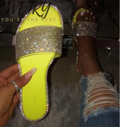 

flip flop new fashion women slippers popular bright color rhinestones sparkling flat sandals beach ladies slippers Beach shoes