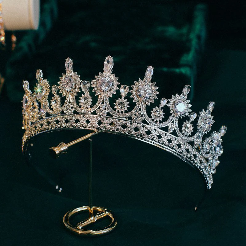 Luxury Tiaras And Crowns CZ Zirconia Princess Pageant Engagement Headband Wedding Hair Accessories Evening Dress Bridal Jewelry