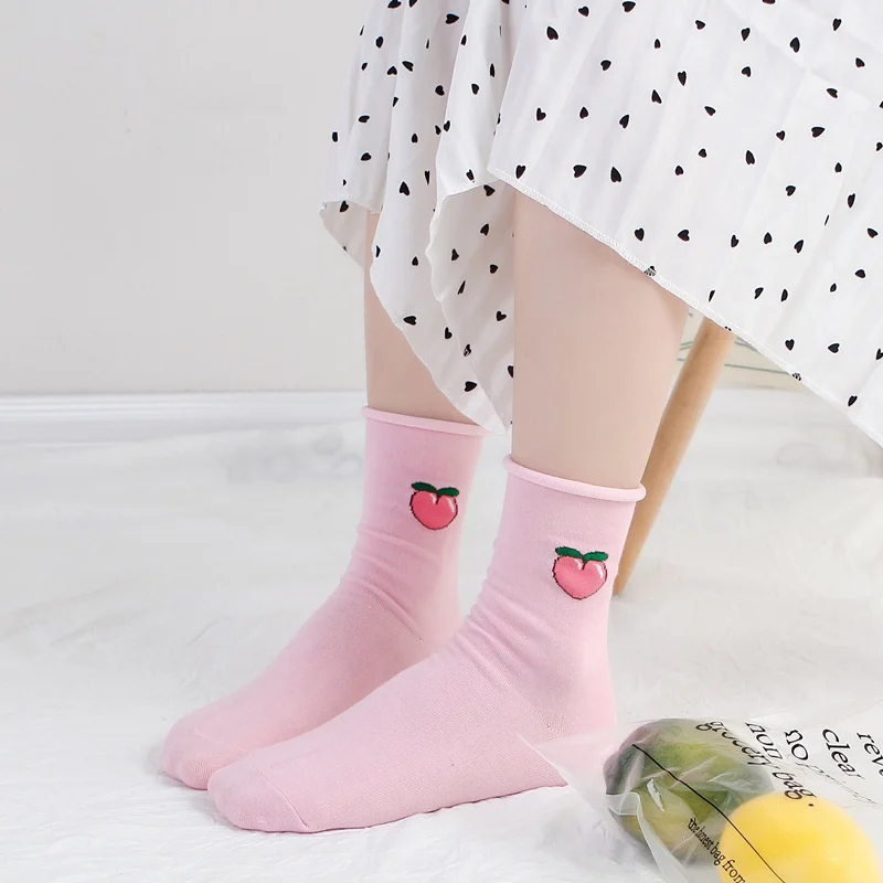 Милые женские хлопковые носки с вышивкой клубники, вишни, белые милые винтажные носки с мультяшными фруктами, Необычные забавные уютные носки