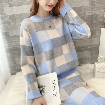 

9377 actual photo of new block wood ear edge suit skirt 78 -- shelf 1, row 1, floor 2