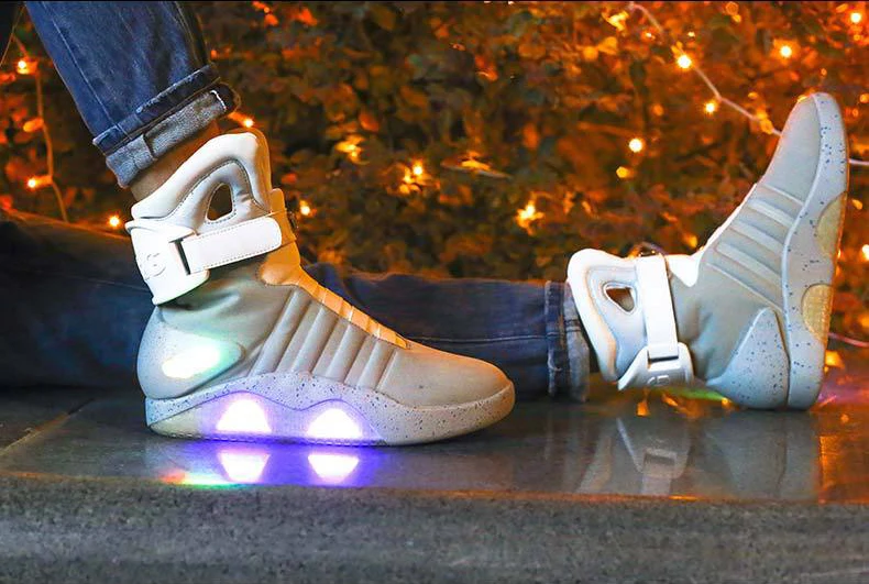 XCOSER Back to The Future 2 Marty McFly обувь светящиеся мужские спортивные туфли фильм: Назад в будущее косплей костюм, реквизит