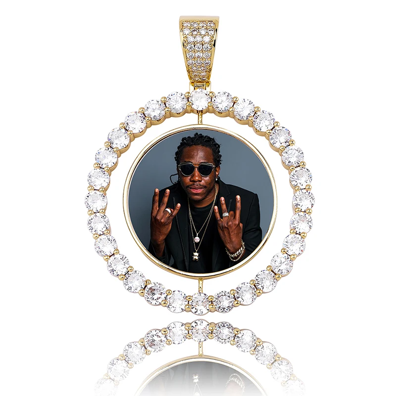 Medallions Pendant Necklace 