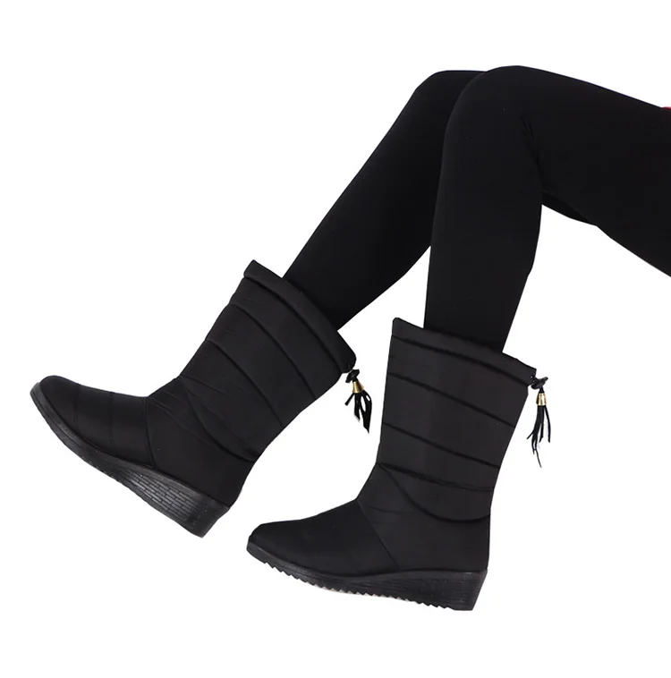 Модные женские ботинки до середины икры с бахромой; зимние ботинки; зимние женские ботинки; зимняя женская обувь; водонепроницаемые ботинки; женские ботинки на танкетке