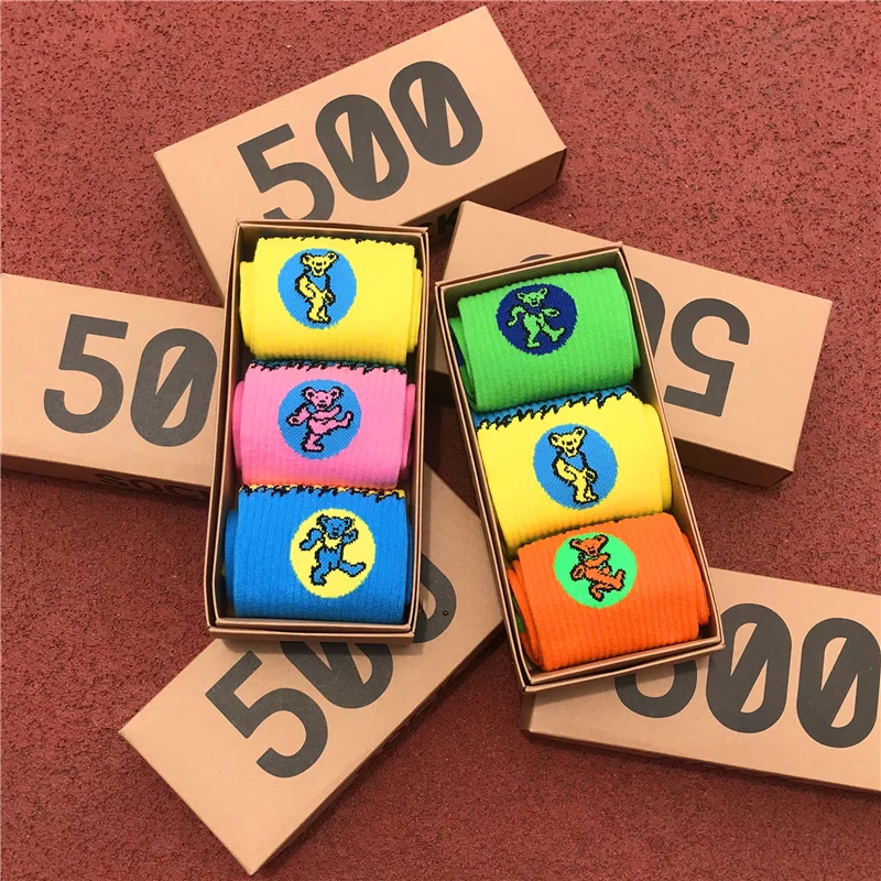 

New Dance Bear SOCKS Men and Women Fashion Personality Colorful Match Tidal Youth Socks 3 Pairs/Box Gift Pack