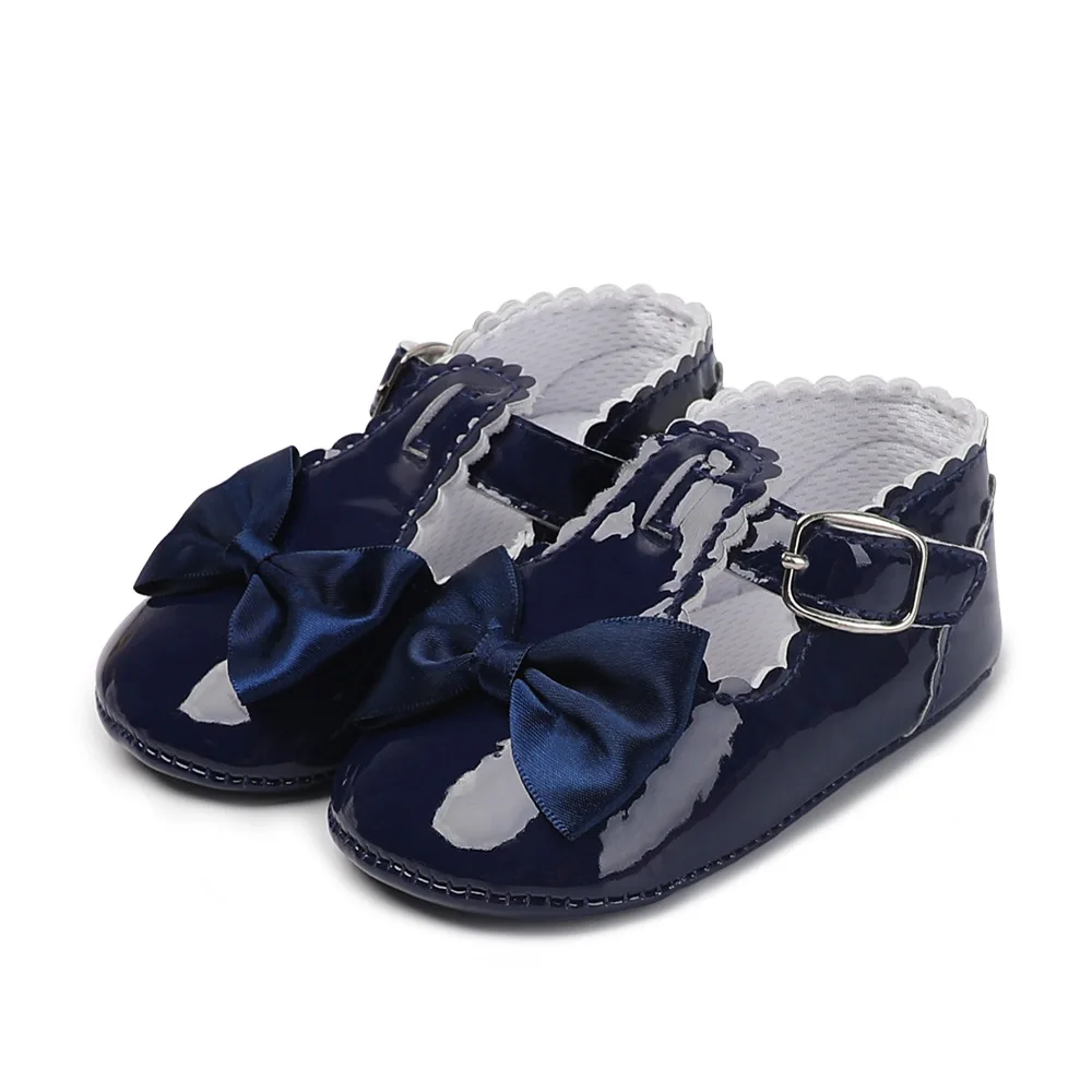 Для маленьких девочек обувь прекрасная Bowknot из искусственной кожи 6 цветов обувь анти-скольжение сникерсы на мягкой подошве для детей ясельного возраста; для детей 0-12 месяцев; для новорожденных