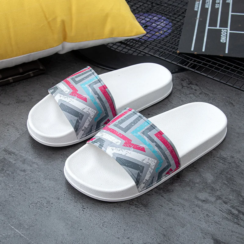 

Men's New Slippers, Summer Seasons, Home Outdoor Slippers, Toe Slippers, Couple Fashion Cartoon Non-slip One-word Slippers