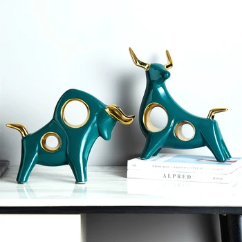 

Home Decoration Ceramic Animal Model Ornaments Cow and Deer Statue Sculpture Ornaments Sculpture Modern Art Nordic Decor Home