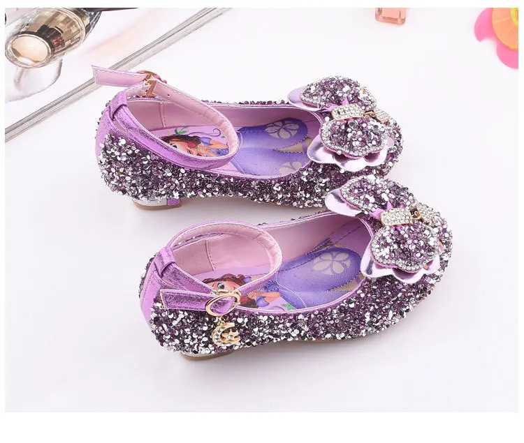 Детские сандалии для принцесс девичьи на высоком каблуке блестящая детская кожаная обувь с героями мультфильмов обувь с кристаллами Софии галстук-бабочка вечерние туфли