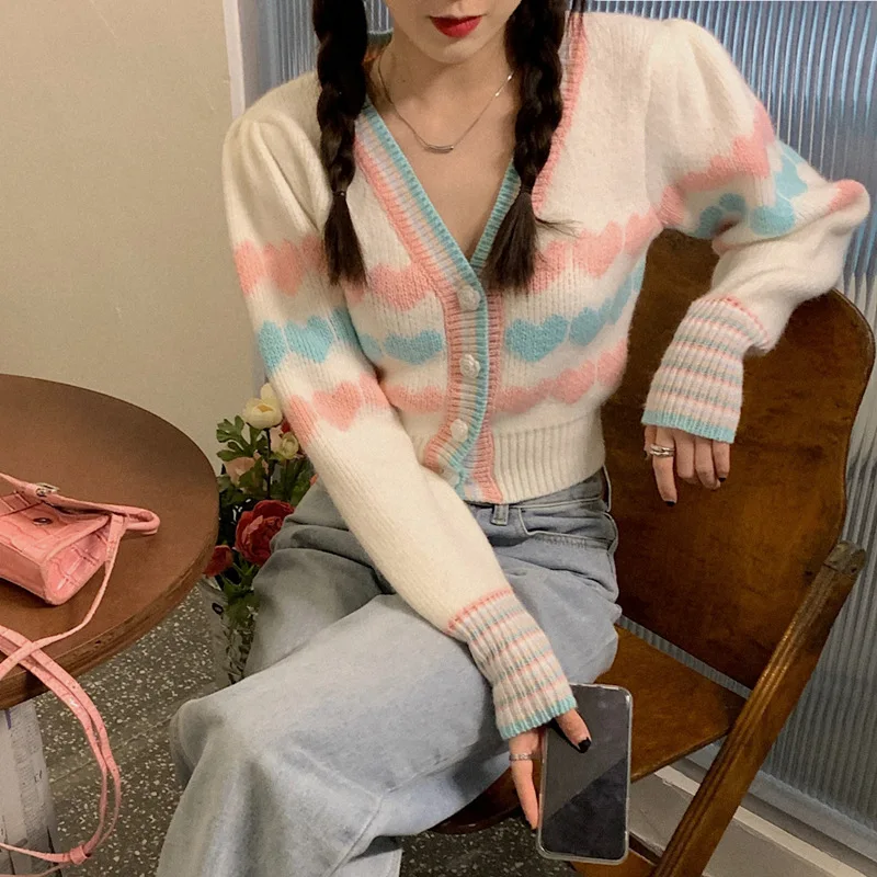 

Real shot autumn new Korean version of sweet small fresh color matching love net red same paragraph V-neck short long-sleeved