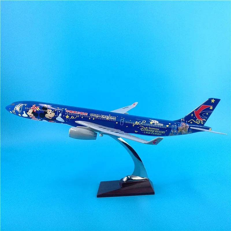 China Eastern A330 47 см Airbus A330 Китай Eastern Airlines тема самолета Модель самолета A330 Смола литья под давлением модель самолета коллекционное украшение - Цвет: China Eastern A330