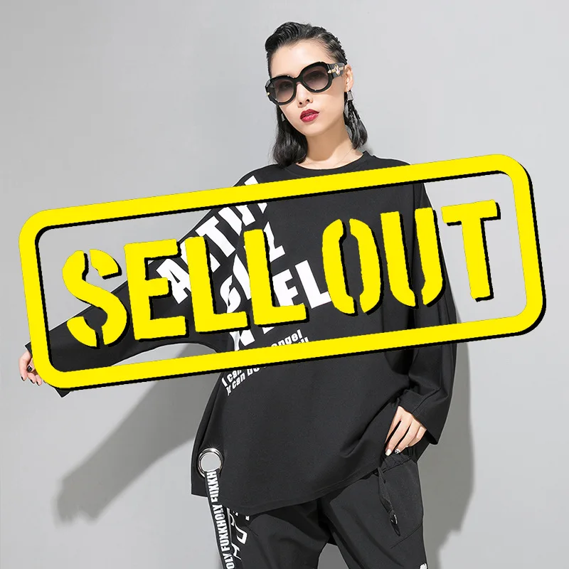 Женская Асимметричная футболка LANMREM с принтом букв круглым вырезом и длинным