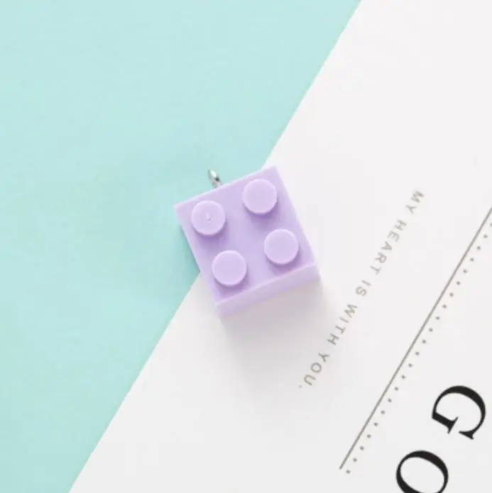 . Mini Building Blocks Plastic Resin Cabochon With Hook DIY Jewelry Making Accessories Keychain Bag Pendant Phone Decor - Окраска металла: .