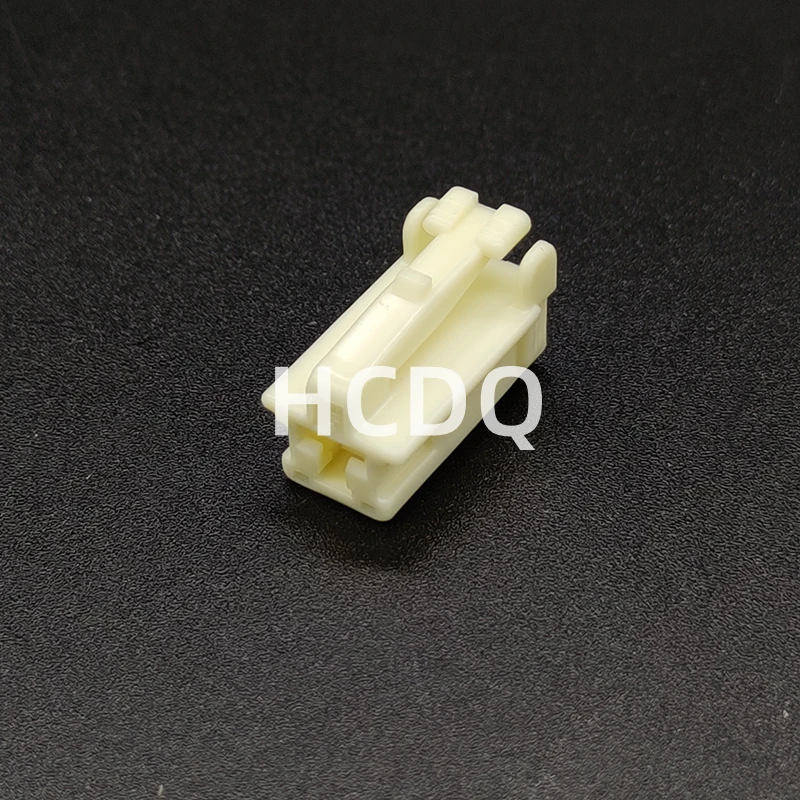 The original 90980-11259 1PIN automobile connector plug shell and connector are supplied from stock