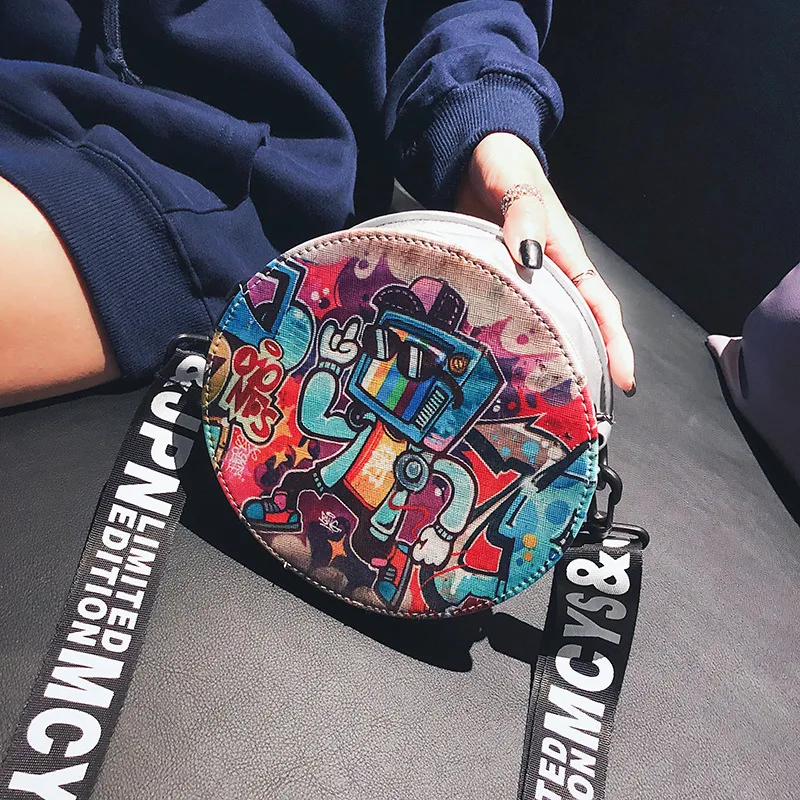 

Women's Bags 2020 New Fashion Korean Wild Crossbody Shoulder Bag with Graffiti Small yuan bao Shoulder Bag