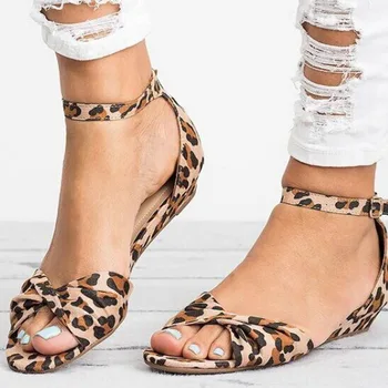 

WENYUJH Leopard Print Flat Heel Women's Sandals 2020 New Arrival Summer Sweet Women Shoes Summer Shoes New Fashion Sandals