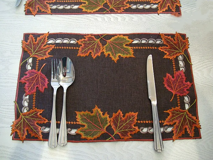 Embroidery Table Runners Maple Leaf Table Runners for Wedding Tea Table Home Party Jute Table Runner Placemat Table Decoration