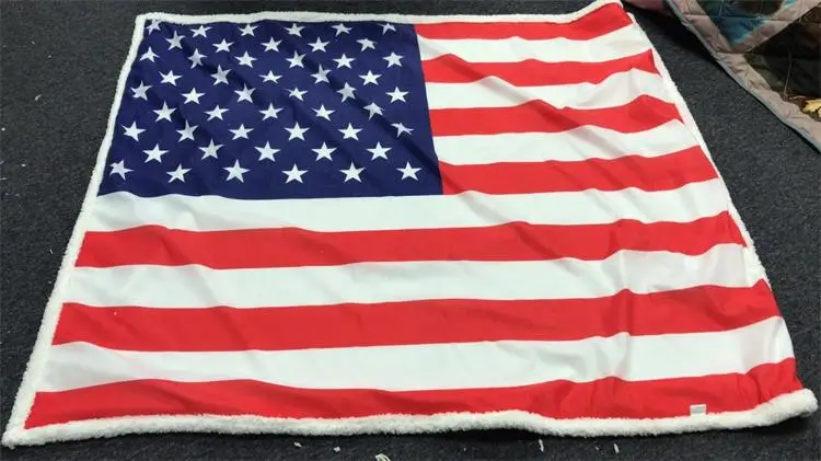 13156156069_1384360906