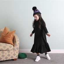 Модные детские платья с длинными рукавами для девочек; сезон осень-зима; однотонное черное платье с круглым вырезом; одежда для подростков; хлопковая одежда для малышей; От 3 до 14 лет
