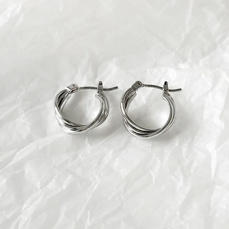 Peri'sBox 4 вида конструкций Золотая подкова маленькие серьги-кольца для женщин 3 ряда гнутые серьги-кольца минималистичные простые серьги-кольца - Окраска металла: Three Twist Silver