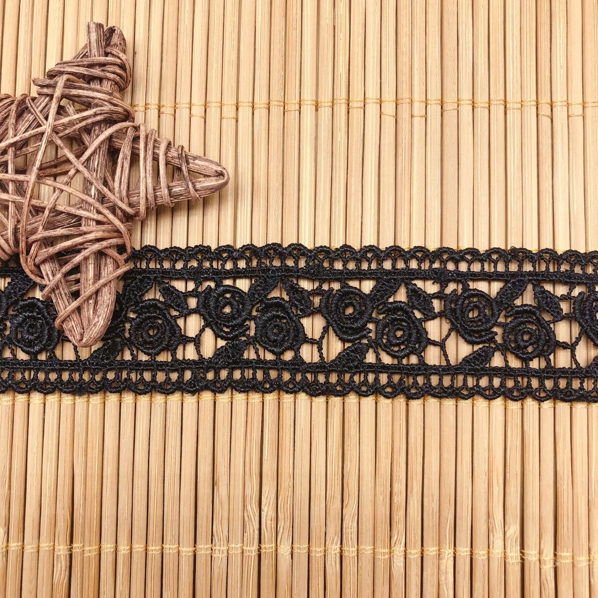 Water solubleDIY Necklace Bilateral rose Polyester lace3cm Yarn Garment accessories embroidery Clothing Sewing Accessories 3Yard