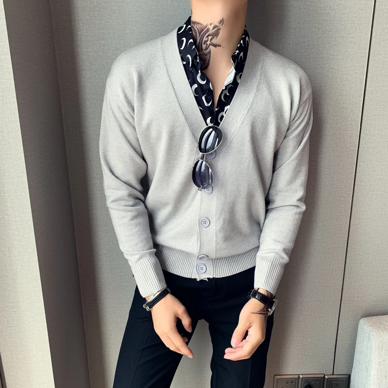 Горячая Pull Homme осенне-зимняя уличная мода кардиган мужской моды с длинным рукавом мужские повседневные свитера с v-образным вырезом вязаный мужской свитер - Цвет: Серый