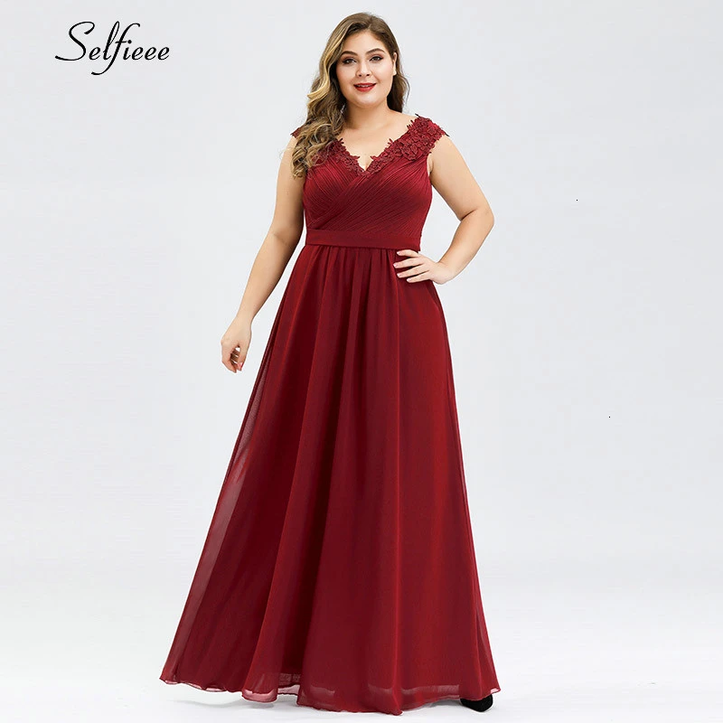 

Plus Size Women Dress A-Line Appliques Ruched V-Neck Sleeveless Chiffon Maxi Dress Elegant Long Party Dress Robe Femme 2020