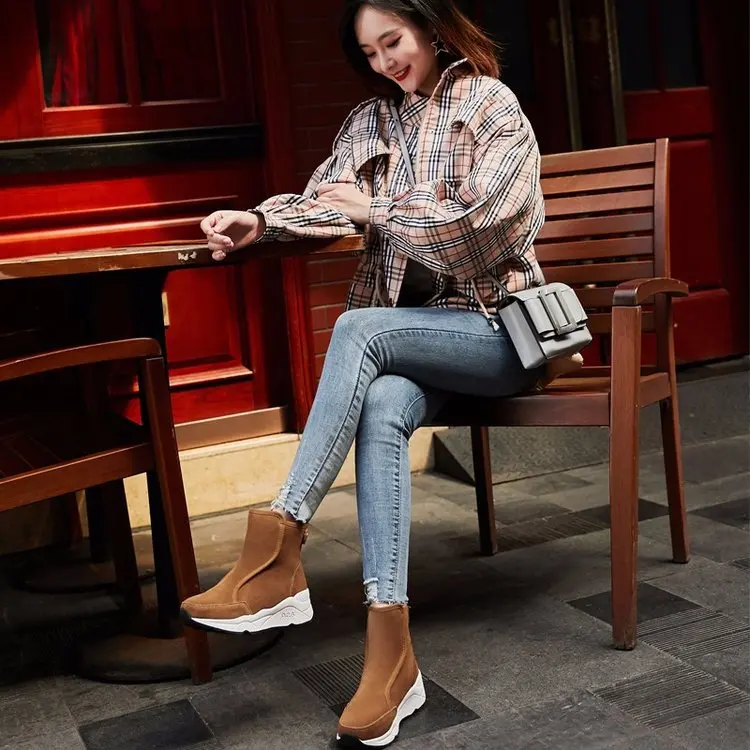 

Ozhouzhan 2019 Winter New Style Casual Short Boots Women's Versatile Snow Boots Slanted Heel Warm Martin Boots