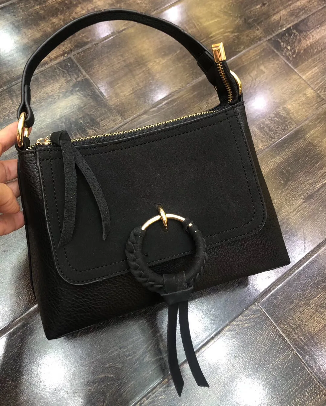 

Women Handbags 2018 Luxury Designer Blue Circle Ring Chain Suede Bags For Girls Sac A Main Women Shoulder Bags Messenger Bag