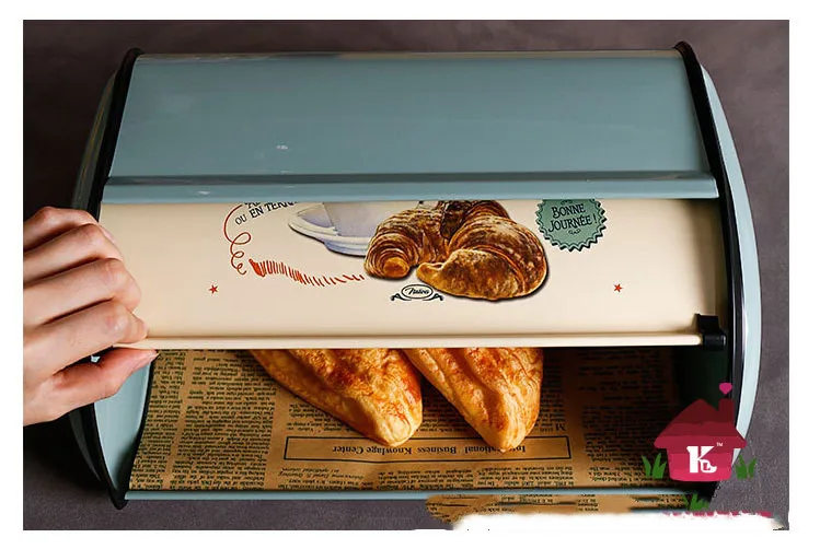 3627829648_1696445415