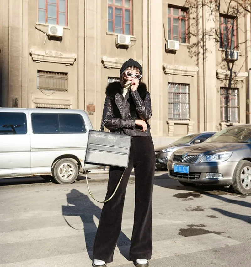 Shearing Patchwork Down Sleeve Womens Short Coats Winter New Warm Fox Fur Collar Slim Fit Sheepskin Female Outerwear Coats