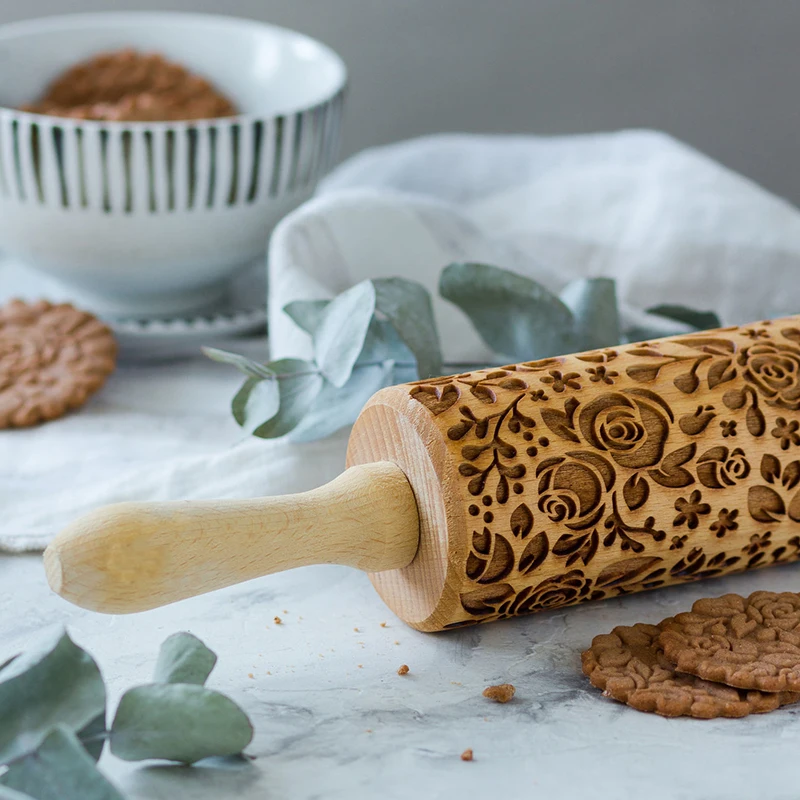 

Christmas Rolling Pin Cake Embossing Roller Sugarcraft Decorating Rolling Pin Carved Wood DIY Kitchen Baking Tools