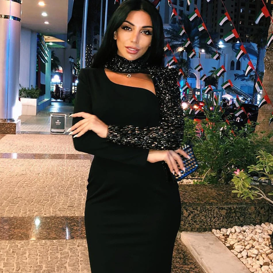 Женское платье с длинным рукавом черное или бежевое облегающее открытой спиной и