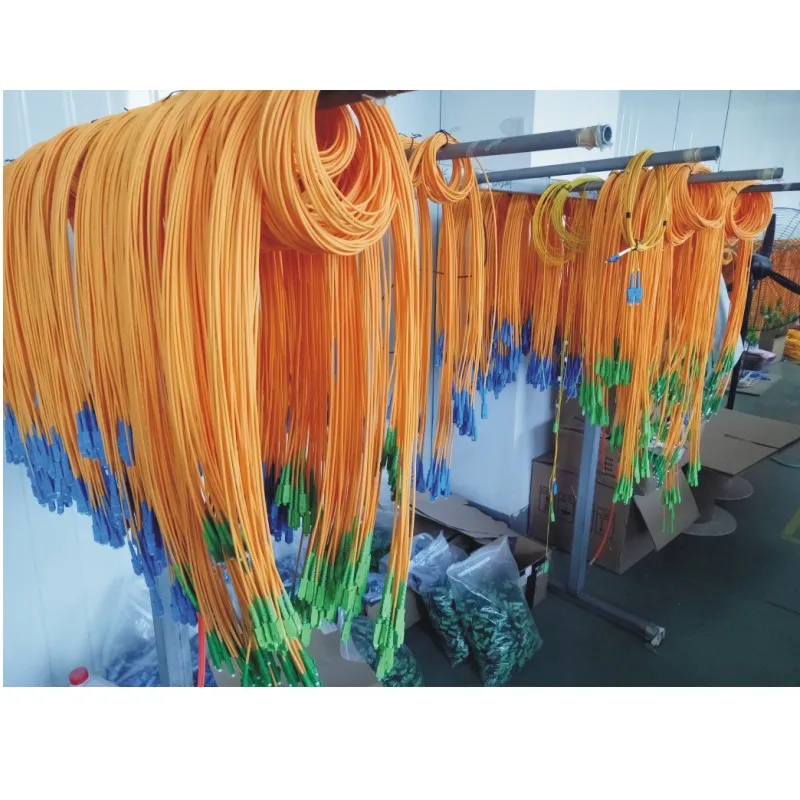 

100pcs 2.0mm diameter 1meter PVC G652D fiber optic patch cord with SC connector