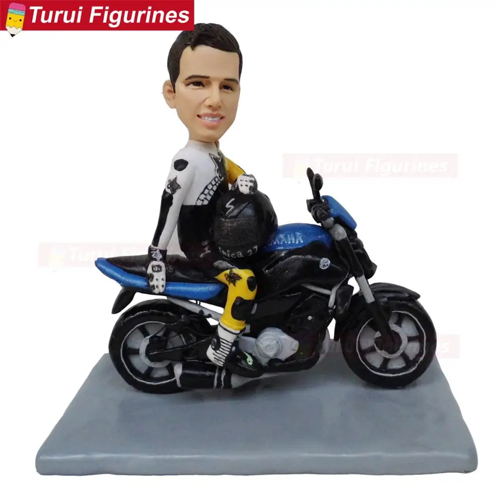 man with motorcycle bobblehead figure sculpture dolls birthday cake stand toppers | Дом и сад