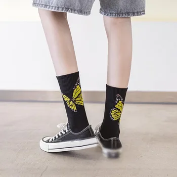 

Comfortable Girls Socks Butterfly Print Bow Skateboard Socks Crew Middle Tube Socks Long sports Cotton Funny socks Streetwear
