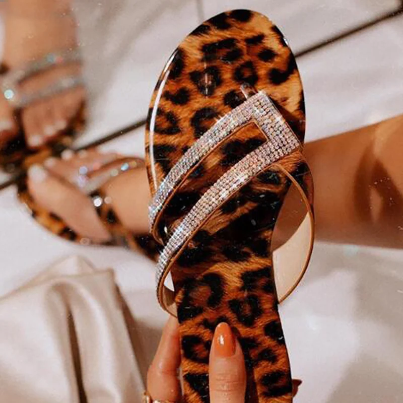 

Slippers women crystal Flat slippers leopard Flip flops fpr female sexy Ladies slides high quality Walking shoes comfortable