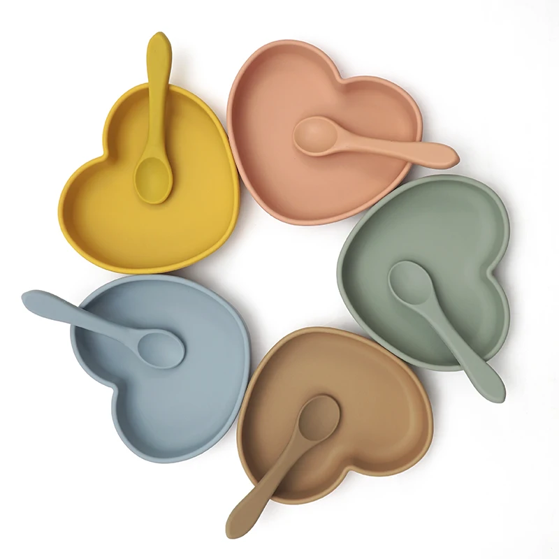 1set Baby Feeding Bowl Baby Dinner Plate Cartoon Love Kids Solid Food Dinnerware With Suction Cup Spoons Children Product 2